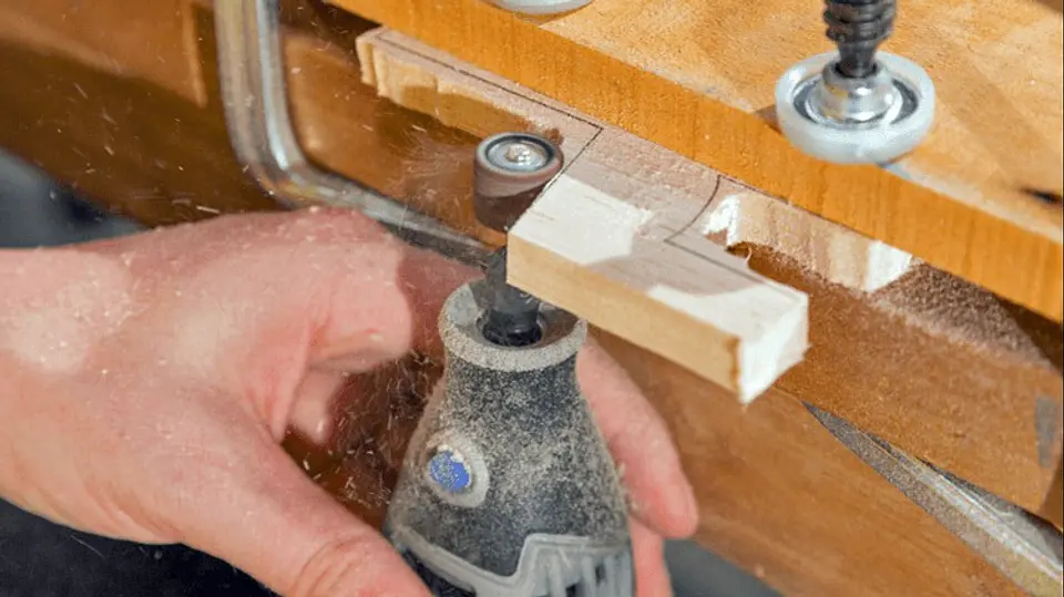 Cinta de lixa e mandril, de 13 mm, grão 60 (407) DREMEL  5