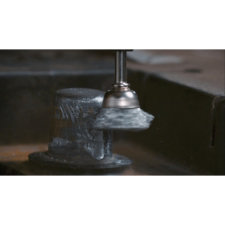 Escova de aço-carbono de 13 mm (442) DREMEL (2 unid.) 4