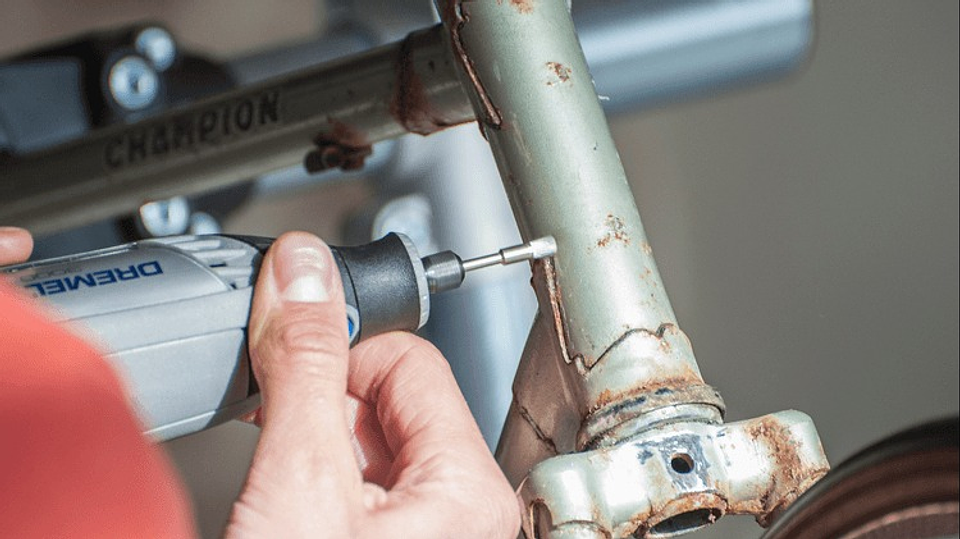 Escova de aço-carbono de 3,2 mm (443) DREMEL (3 unid.) 3