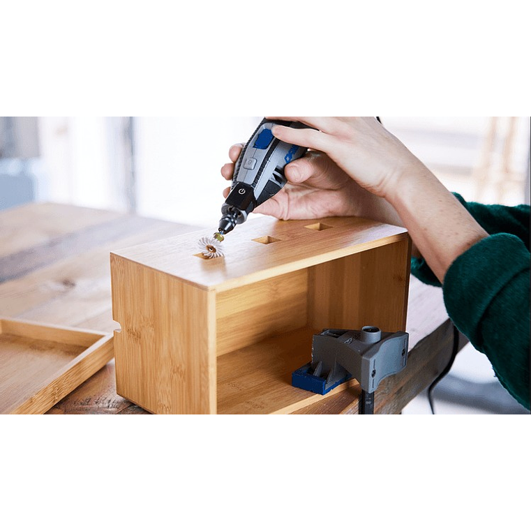 DREMEL® Multi-Vise (2500)  3