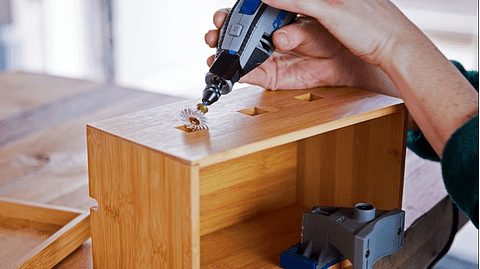 DREMEL® EZ SpeedClic: escova abrasiva para detalhe, grão 120 (472S) 