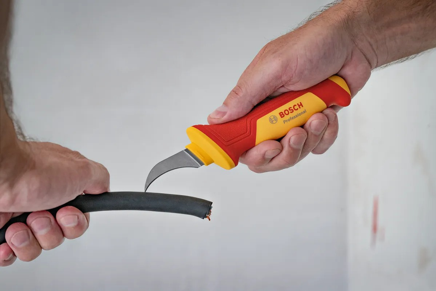 Faca curva de decapagem VDE Professional BOSCH 3