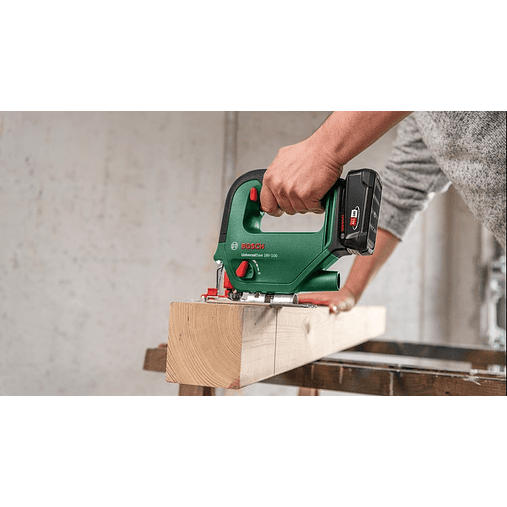 Serra vertical sem fio UniversalSaw 18V-100 BOSCH DIY 12