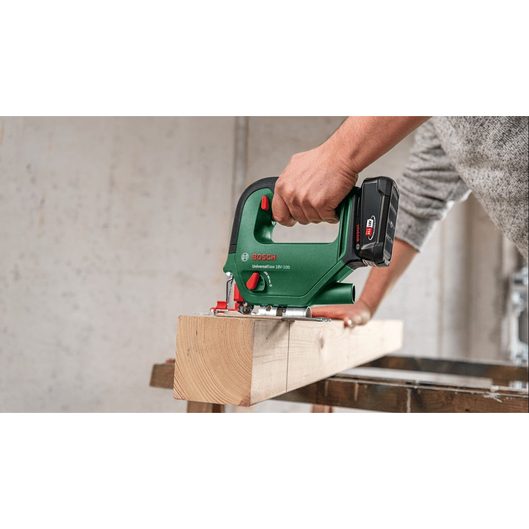 Serra vertical sem fio UniversalSaw 18V-100 BOSCH DIY 12
