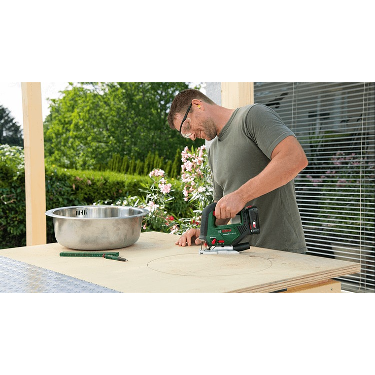 Serra vertical sem fio AdvancedSaw 18V-140 BOSCH DIY 8