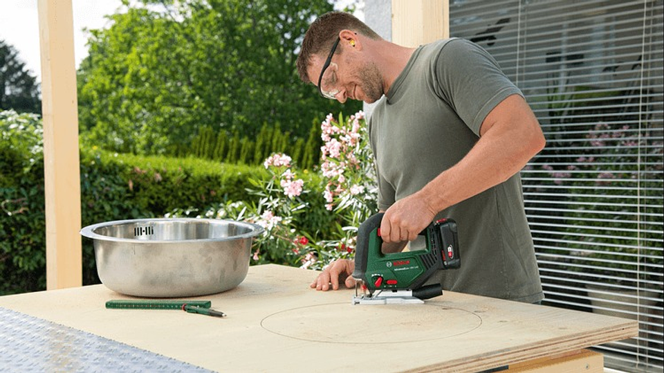 Serra vertical sem fio AdvancedSaw 18V-140 BOSCH DIY 8