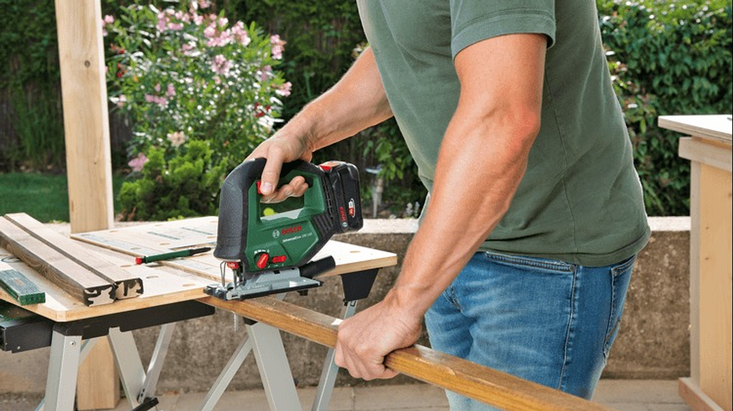 Serra vertical sem fio AdvancedSaw 18V-140 - 1 bateria de 2,0 Ah | carregador BOSCH DIY 9