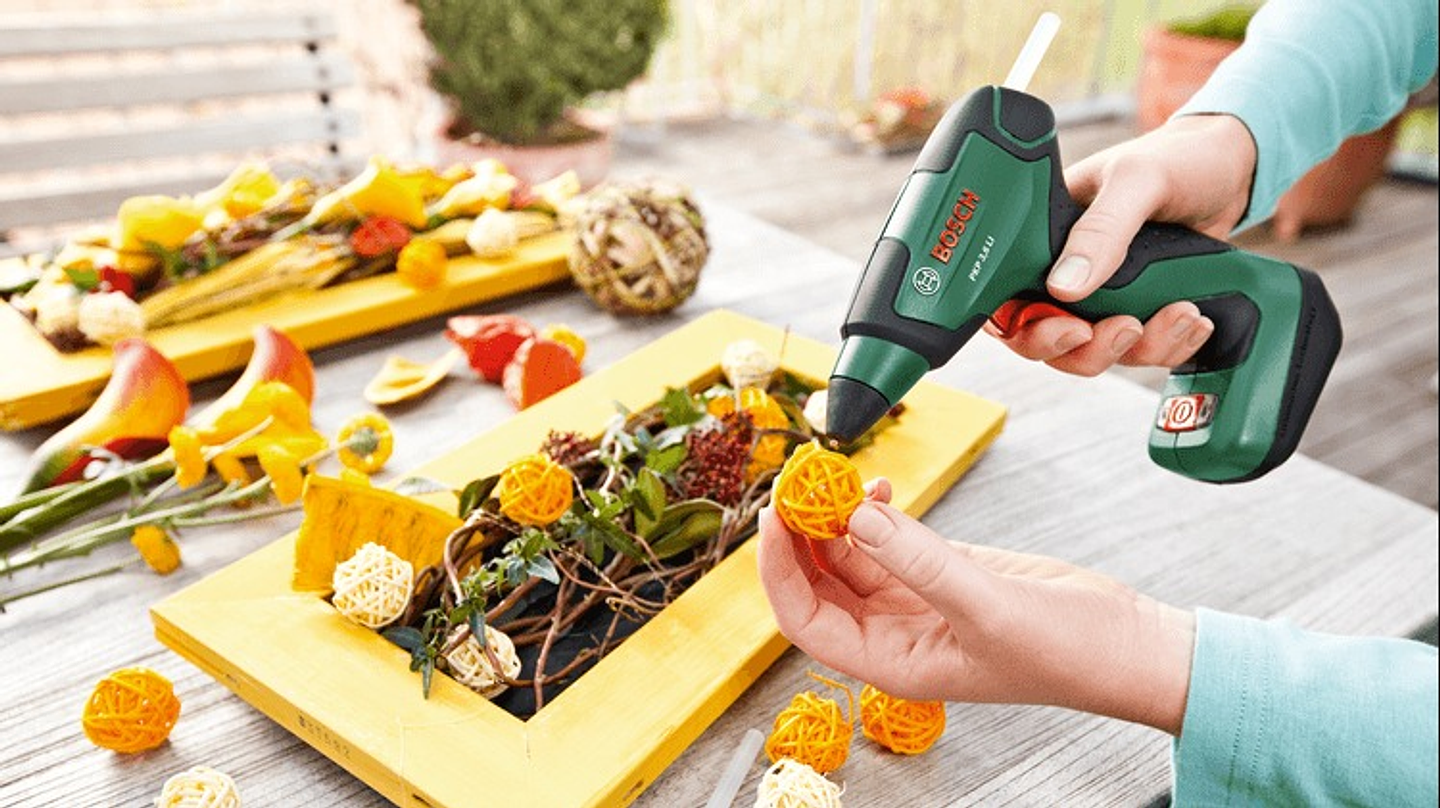 Pistola de colar sem fio PKP 3.6 LI - Carregador micro USB BOSCH  6