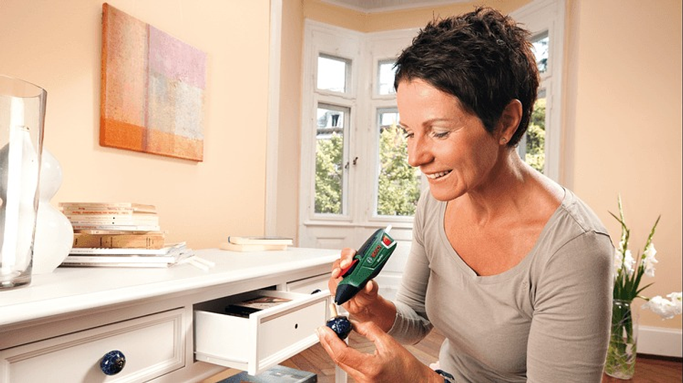 Pistola de colar sem fio GluePen - Carregador micro USB BOSCH DIY 6