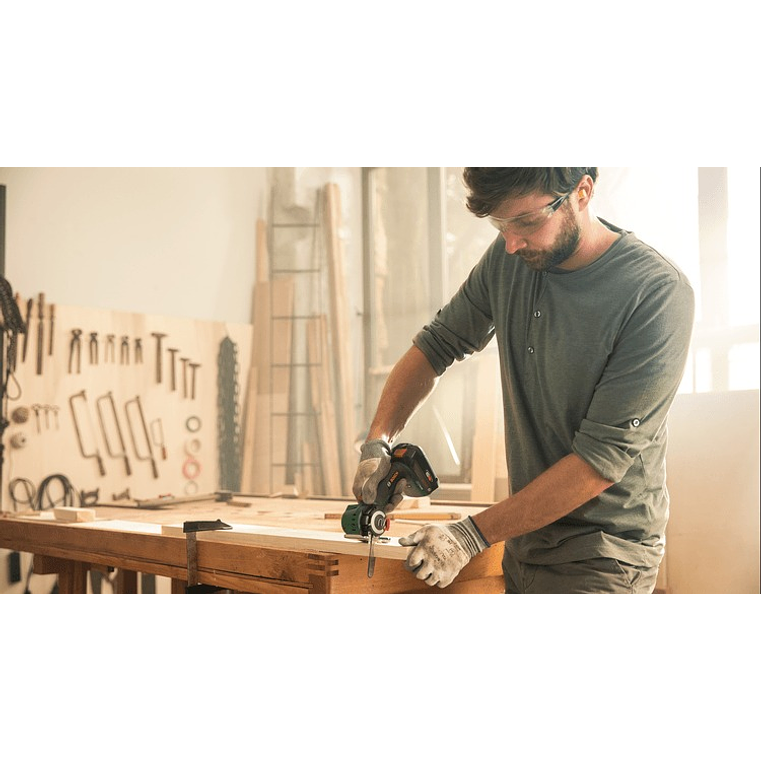 Serra NanoBlade sem fio AdvancedCut 18 - 1 bateria de 2,5 Ah | carregador BOSCH DIY 5