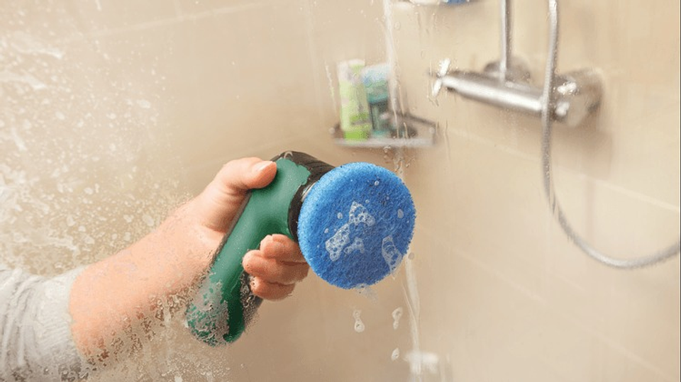 Escova de limpeza sem fio UniversalBrush BOSCH DIY 4