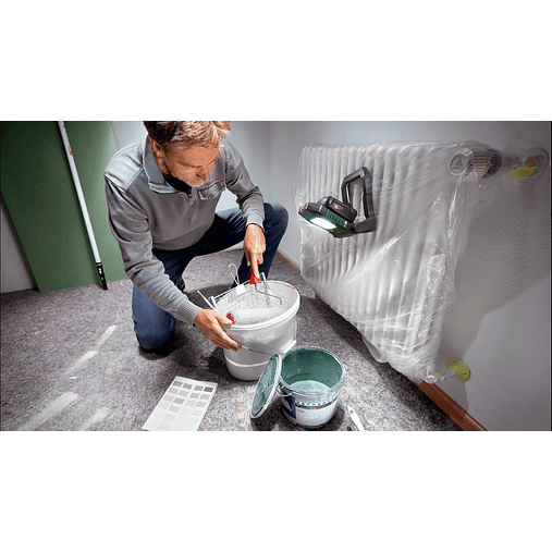 Luz de trabalho LED sem fio UniversalWorkLight 18V-2100 - Sem bateria | Sem carregador BOSCH DIY 12