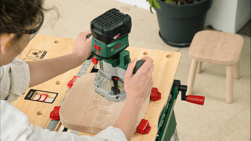 Tupia sem fio Conjunto combinado de tupia - Sem bateria | Sem carregador BOSCH DIY  9