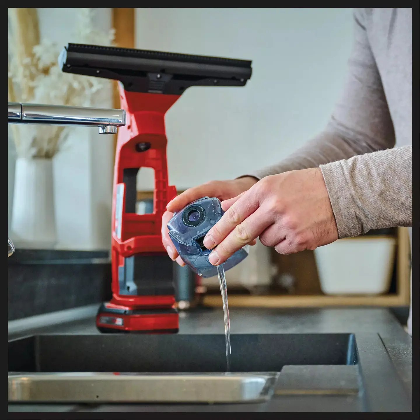 Limpa-vidros sem fio BRILLIANTO EINHELL  4