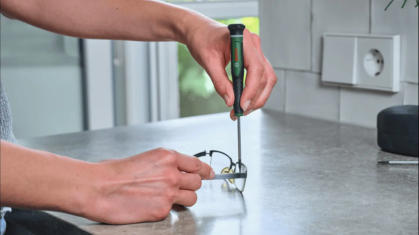 Conjunto de 8 aparafusadoras de precisão BOSCH DIY  3