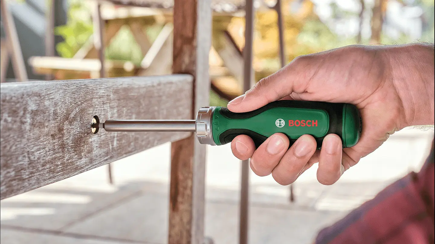 Aparafusadora de catraca para pontas + 12 pontas BOSCH DIY  5