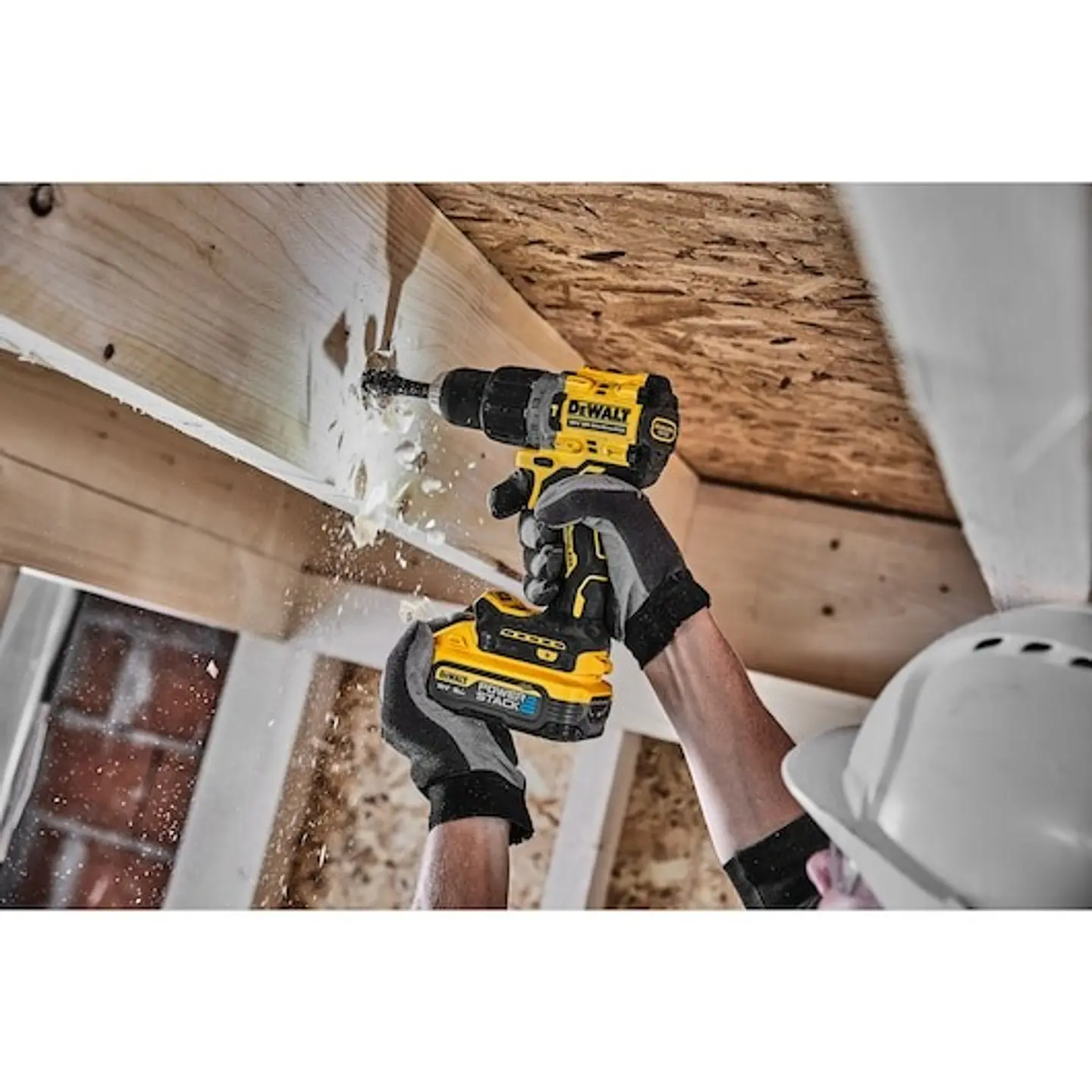 Berbequim Percutor compacto sem escovas XR 18V POWERSTACK Li-Ion 5Ah DEWALT  9