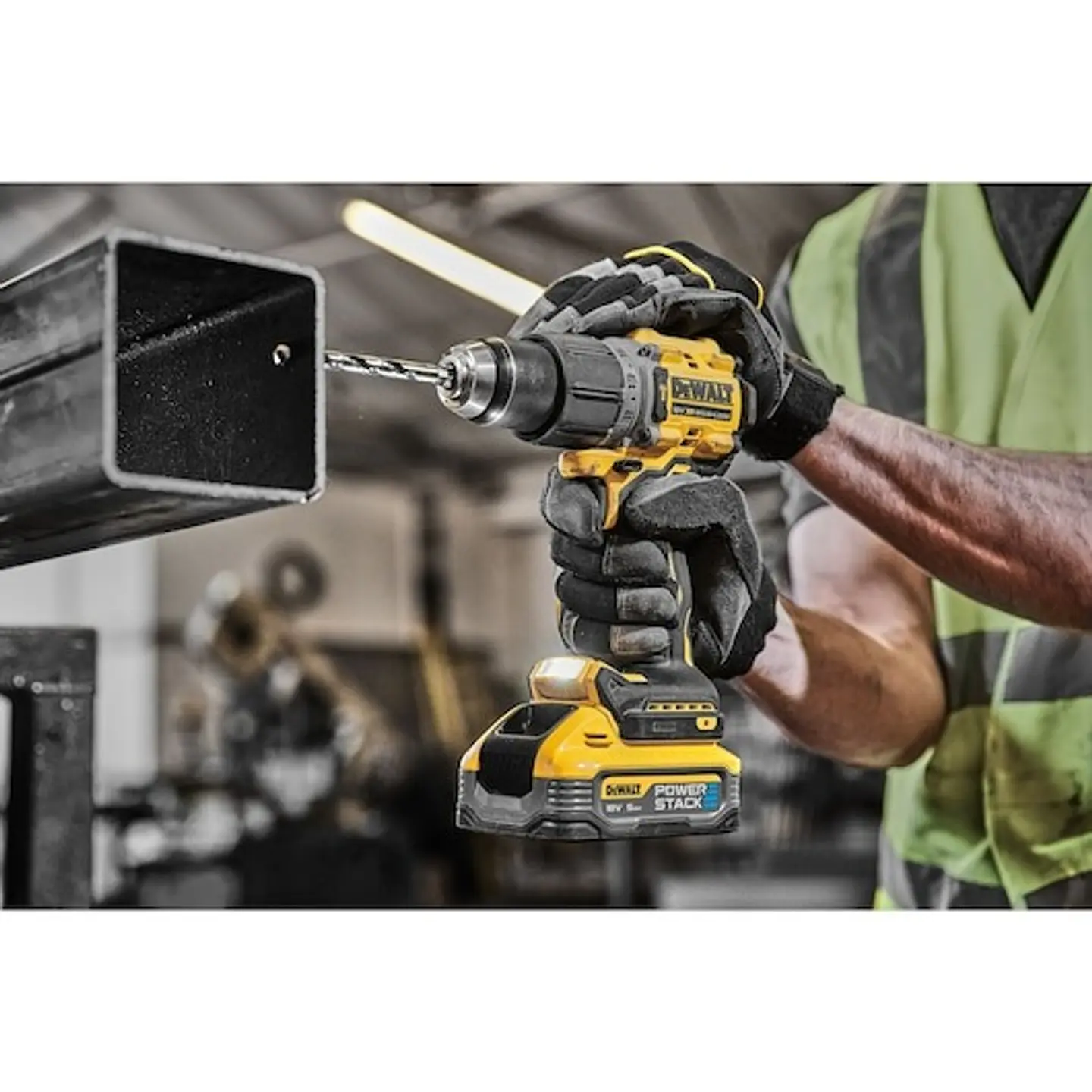 Berbequim Percutor compacto sem escovas XR 18V POWERSTACK Li-Ion 5Ah DEWALT  13