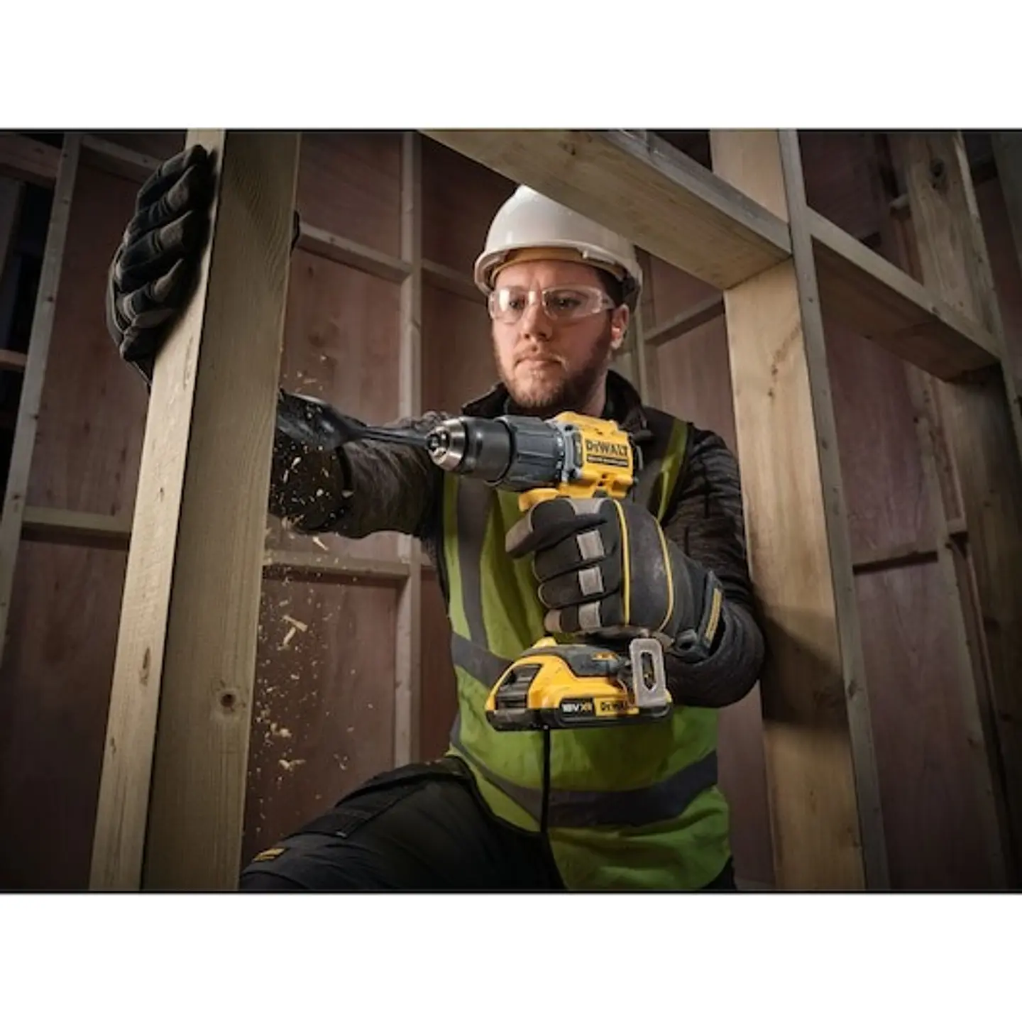 Berbequim Aparafusador Percussão sem escovas XR 18V 13mm 74Nm Li-Ion 2Ah com mala TSTAK DEWALT  5