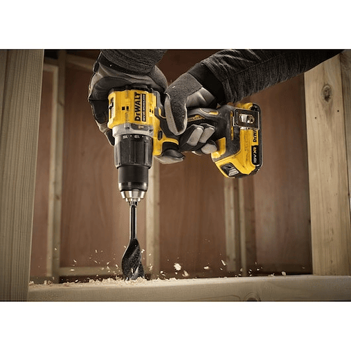 Berbequim Aparafusador Percussão sem escovas XR 18V 13mm 74Nm Li-Ion 2Ah com mala TSTAK DEWALT  7