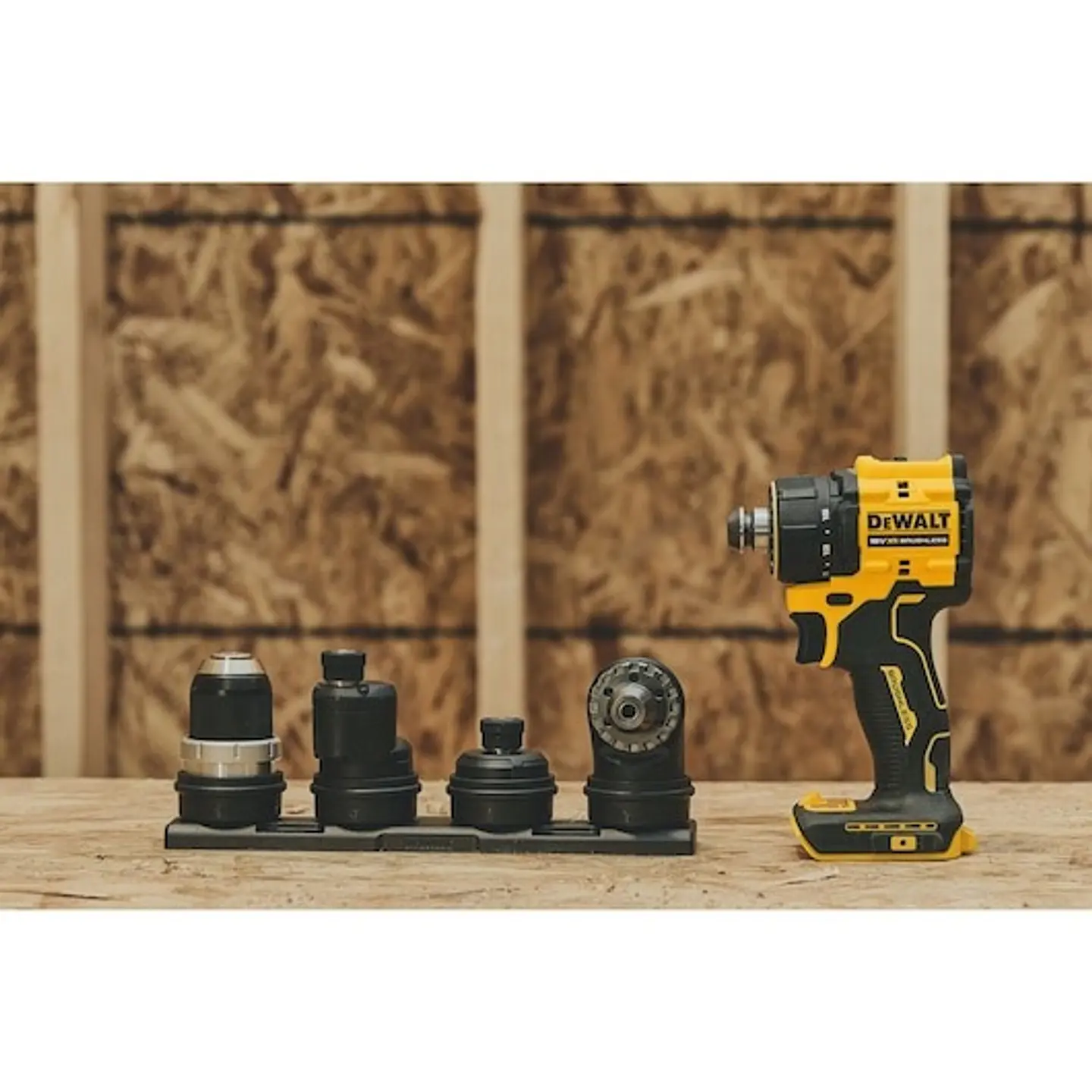 Berbequim Aparafusador Multi-cabeça sem escovas XR 18V 70Nm com 2 baterias Li-Ion 2Ah e Mala TSTAK DEWALT 7