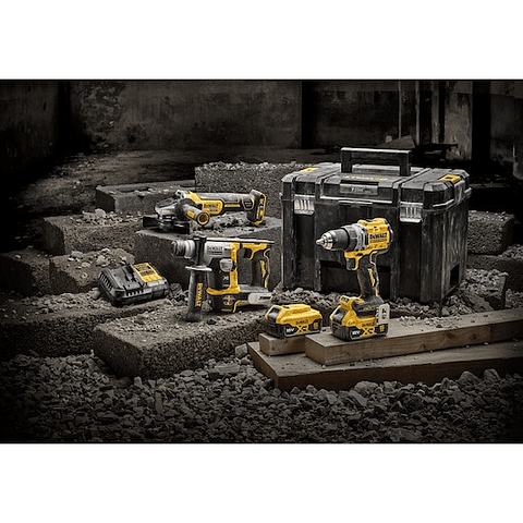 KIT 18V: Berbequim/Aparafusadora DCD800 + Martelo DCH172 + Rebarbadora DCG405 + 2 Baterias DCB184 XR 18V Li-Ion 5Ah + Mala de transporte TSTAK VI DEWALT 