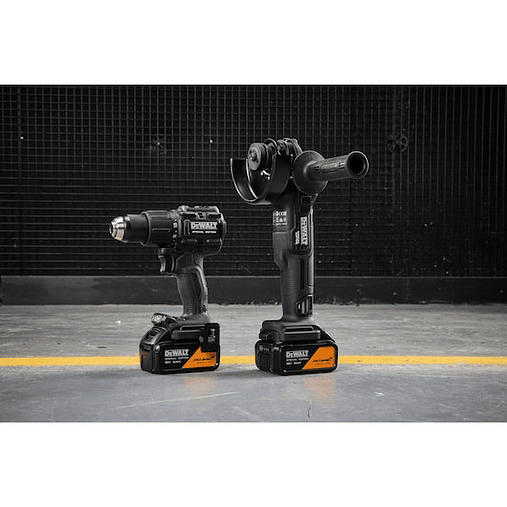 KIT McLaren XR 18V = Berbequim Percussão + Rebarbadora 125mm + 2 baterias Li-Ion 5Ah + mala TSTAK DEWALT  9