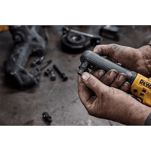 Chave de Roquete sem escovas 1/2‘’ e 3/8’’ XR 18V POWERSTACK compacta de borracha DEWALT  4