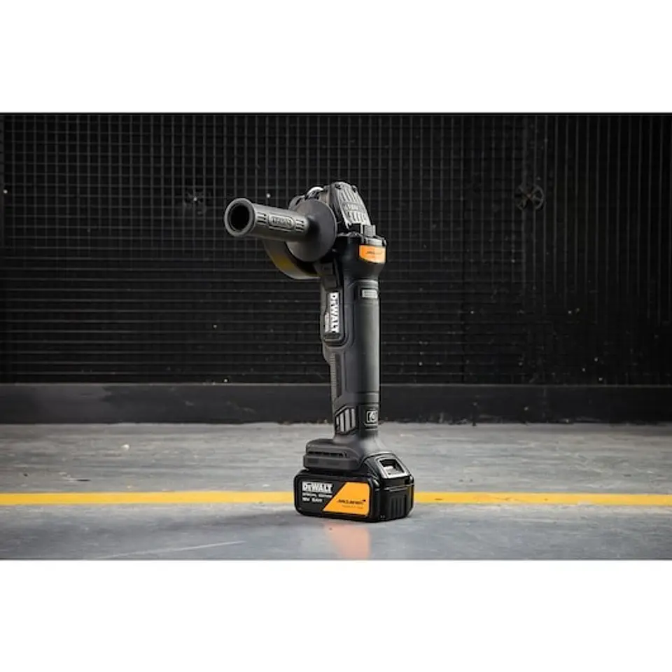 Rebarbadora Acabamentos McLaren sem escovas XR 18V 125mm com 2 baterias Li-Ion 5Ah com Travão, Embraiagem, Arranque suave, Bloqueio e re-arranque e mala TSTAK DEWALT  6