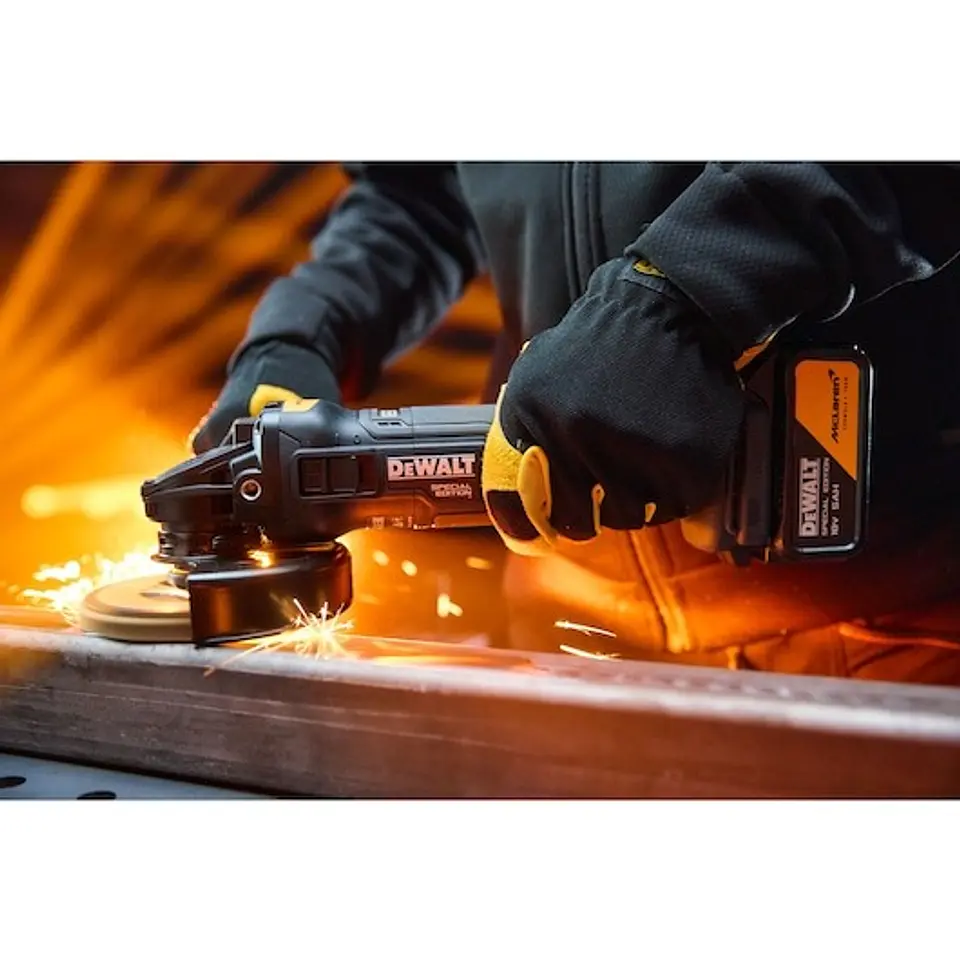 Rebarbadora Acabamentos McLaren sem escovas XR 18V 125mm com 2 baterias Li-Ion 5Ah com Travão, Embraiagem, Arranque suave, Bloqueio e re-arranque e mala TSTAK DEWALT  12