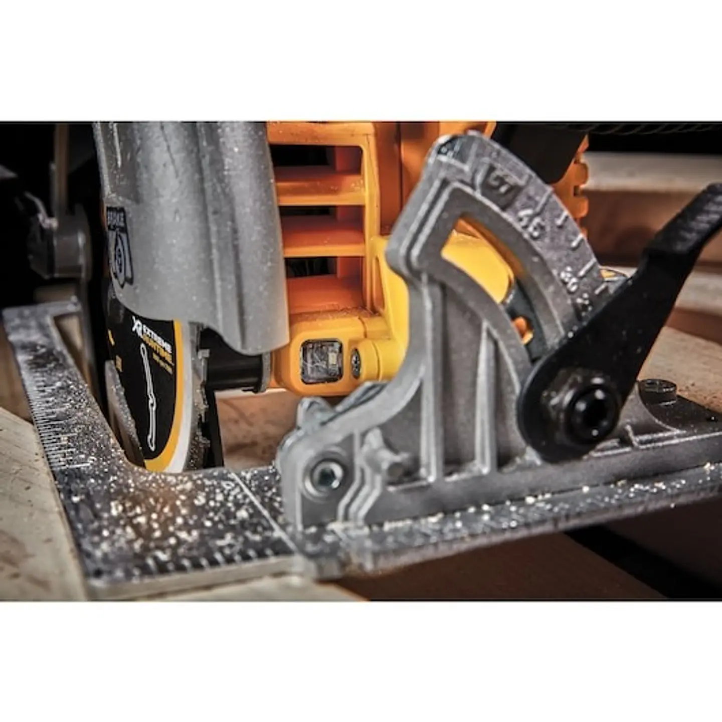 Serra Circular XR 18V Ø190mm com Vantagem FLEXVOLT DEWALT  11