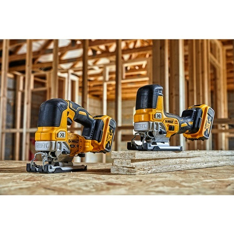 Serra de recortes sem escovas XR 18V Li-Ion 5,0Ah DEWALT  11