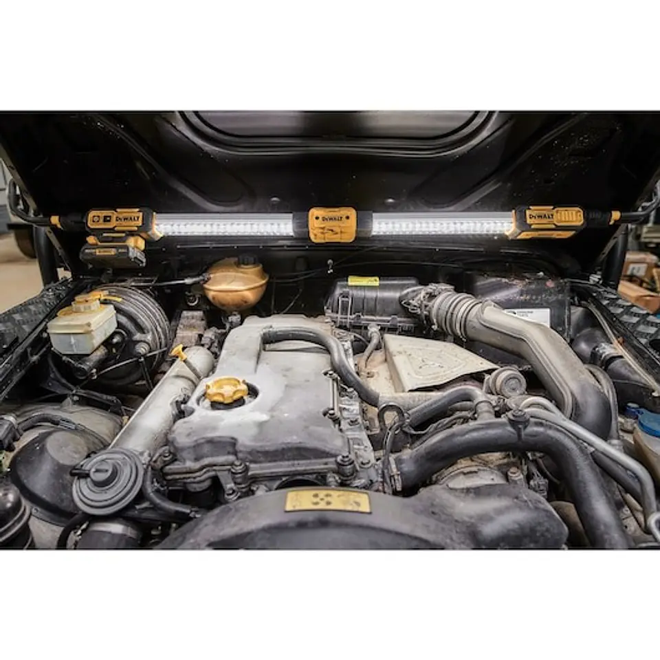 Luz sob o capô XR DEWALT  7