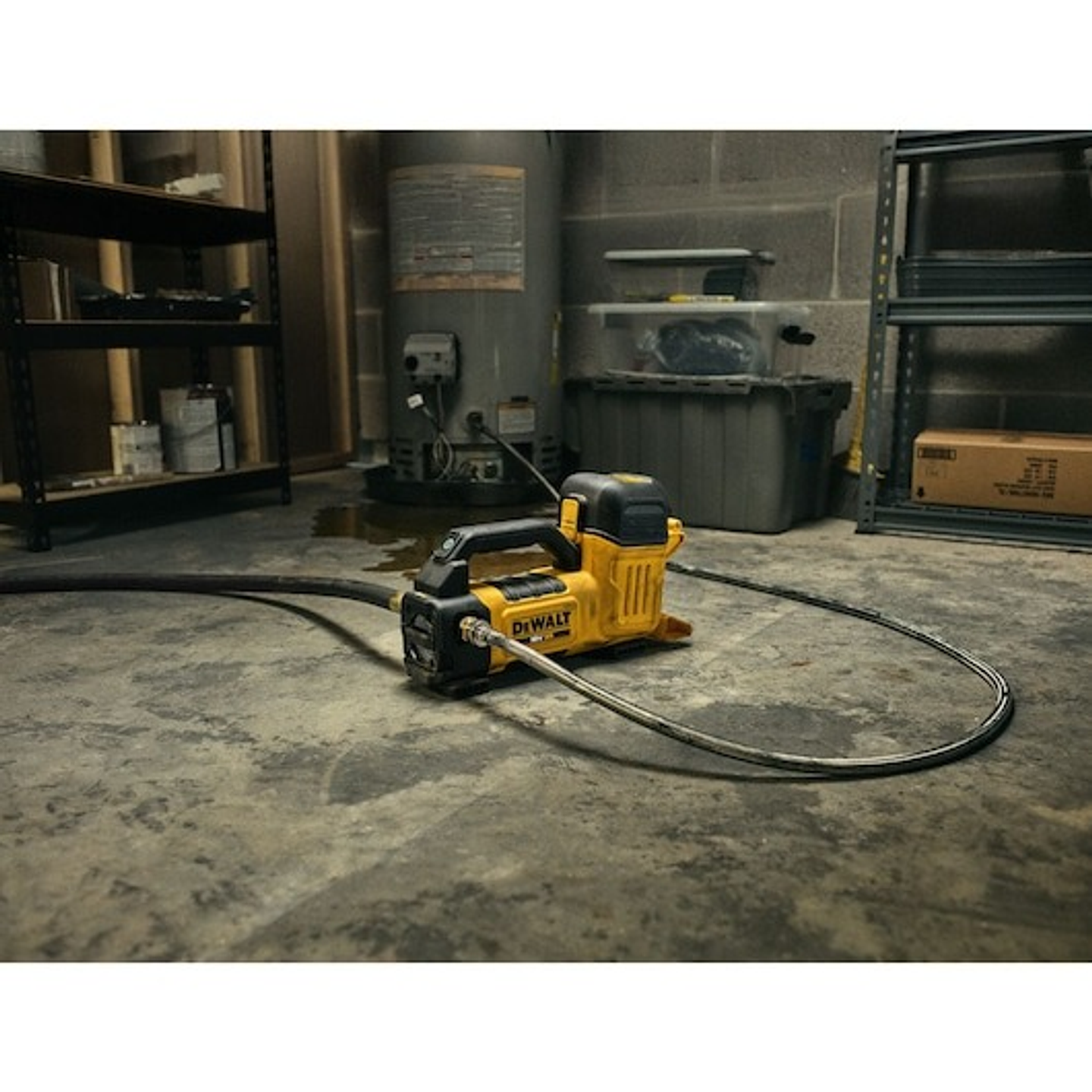 Bomba de Fluido XR 18V sem bateria/carregador DEWALT  8