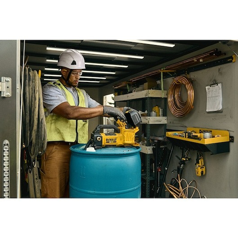 Bomba de Fluido XR 18V sem bateria/carregador DEWALT  9