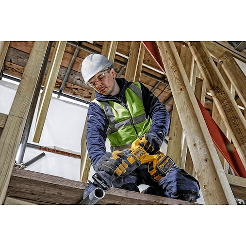 Serra Sabre sem escovas XR FLEXVOLT 54V com mala DEWALT  10