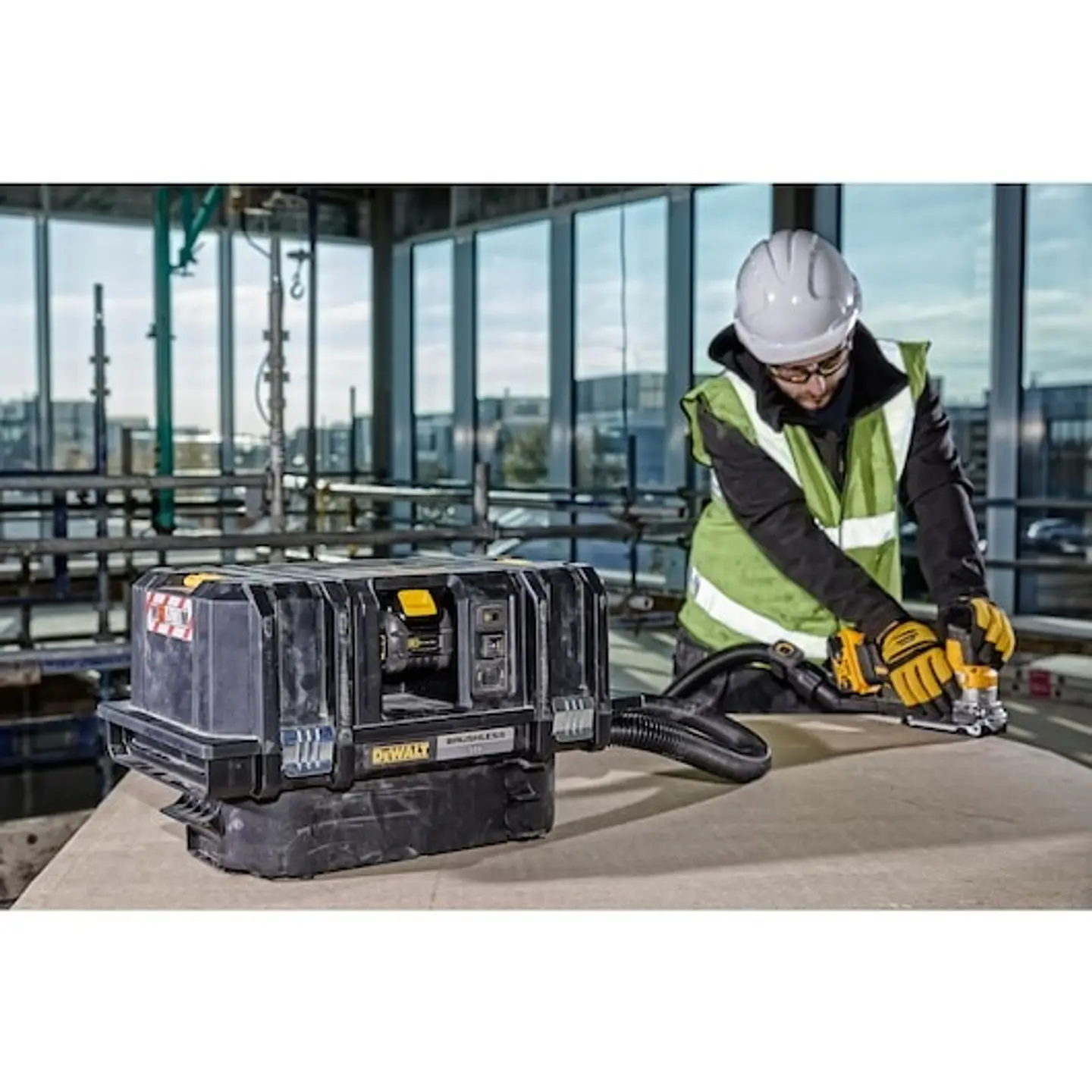 Aspirador sólidos e líquidos XR FLEXVOLT 54V Classe M DEWALT 10