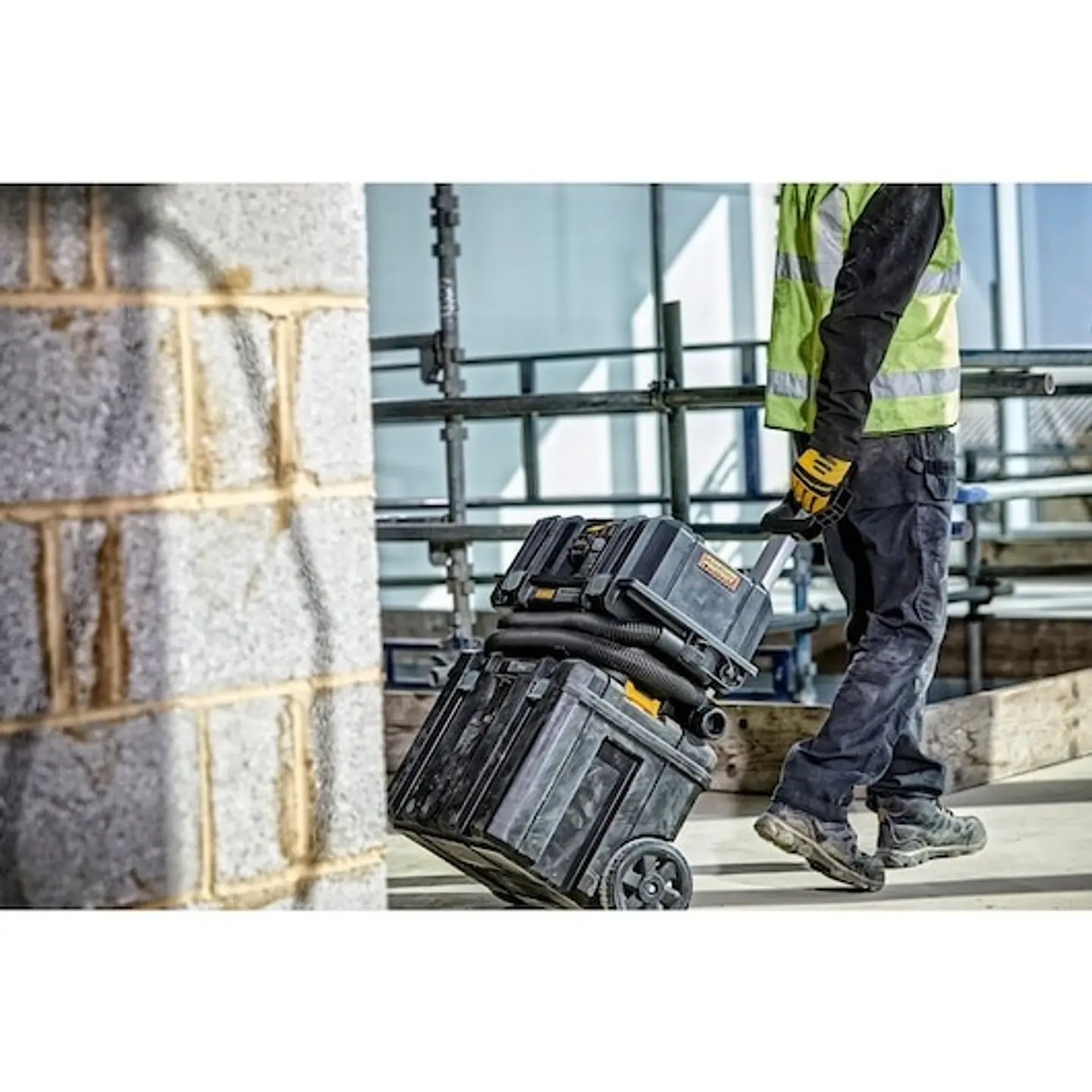 Aspirador sólidos e líquidos XR FLEXVOLT 54V Classe M DEWALT 18