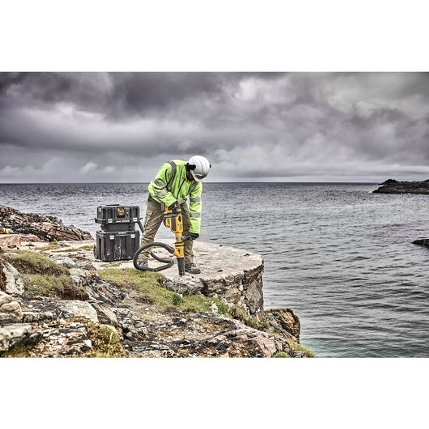 Aspirador sólidos e líquidos XR FLEXVOLT 54V Classe M DEWALT 36