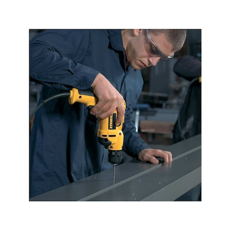 Berbequim 701W - 1 velocidade variável bucha 10mm aperto rápido DEWALT  3