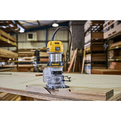 Tupia 900W (6-8mm) - Eletrónica DEWALT  6