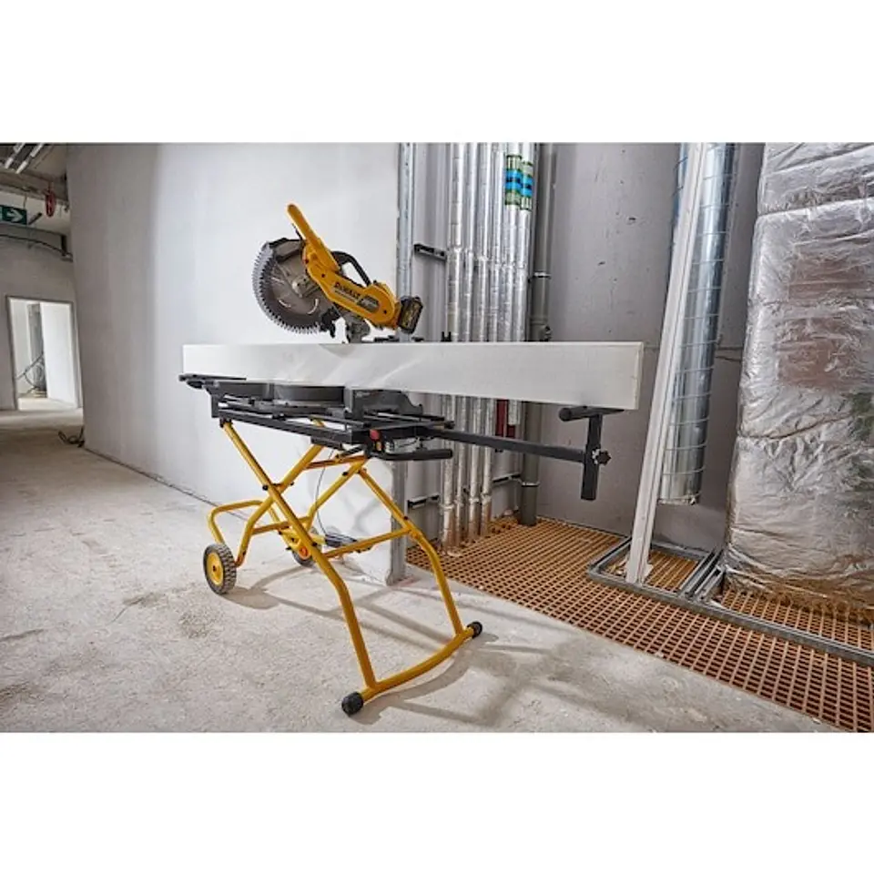 Banco de trabalho com rodas para Serra de Esquadria DEWALT  7