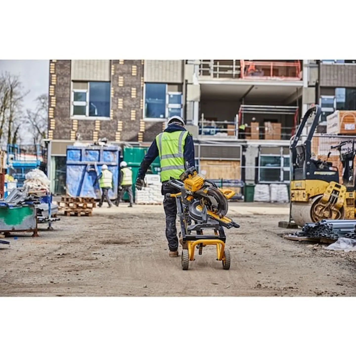 Banco de trabalho com rodas para Serra de Esquadria DEWALT  9