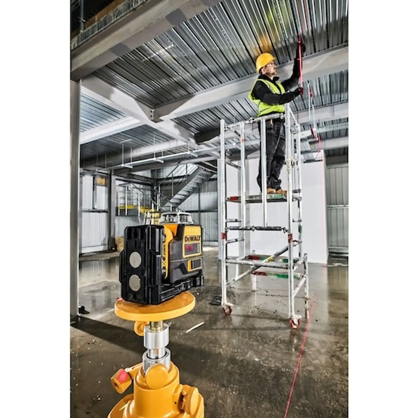 Nível Laser autonivelante vermelho 2x 360º inclui bateria DW 10,8V Lítio DEWALT  2