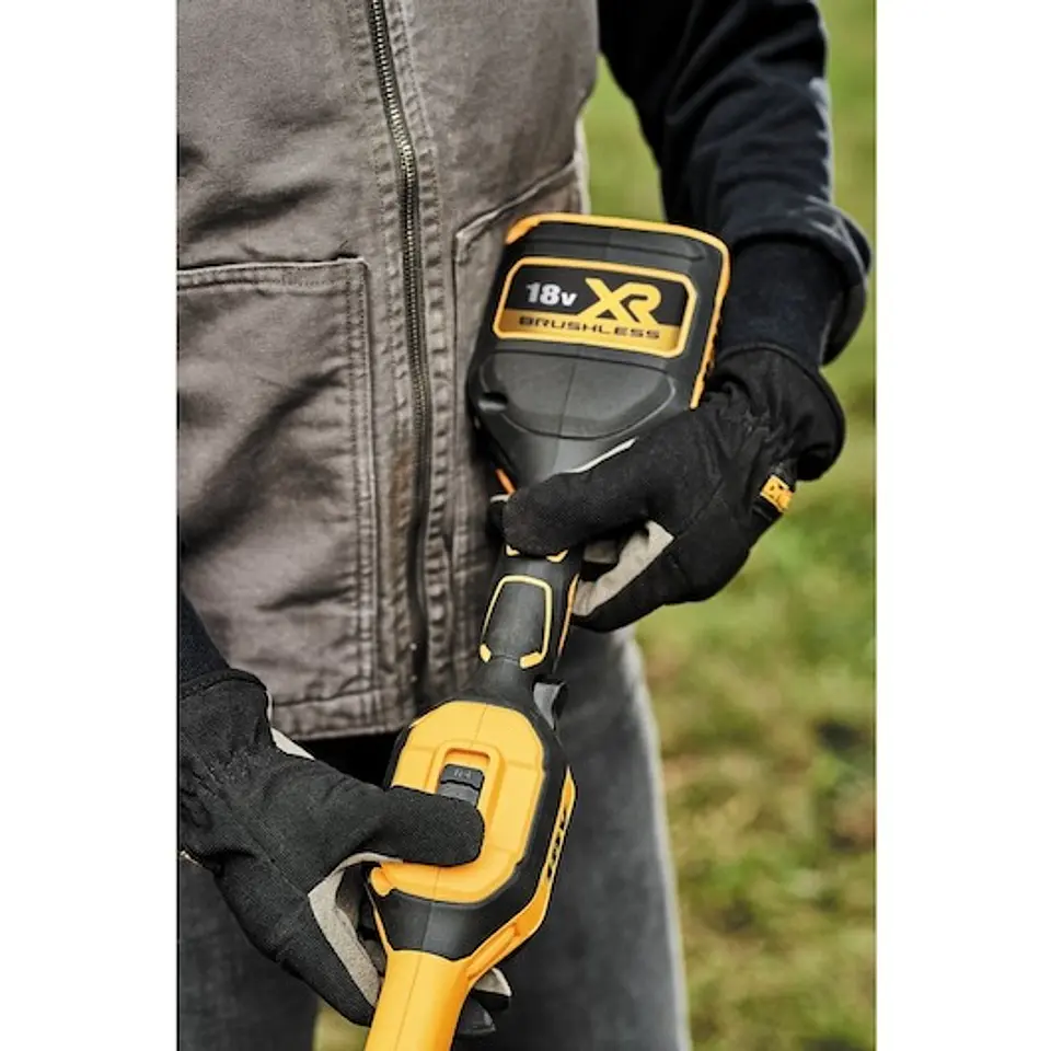 Aparador de bermas sem escovas XR 18V 36cm com 1 bateria de iões de lítio de 5Ah DEWALT  13