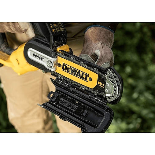 Serra de podar sem escovas XR 18V com uma bateria Li-Ion 5Ah DEWALT  10