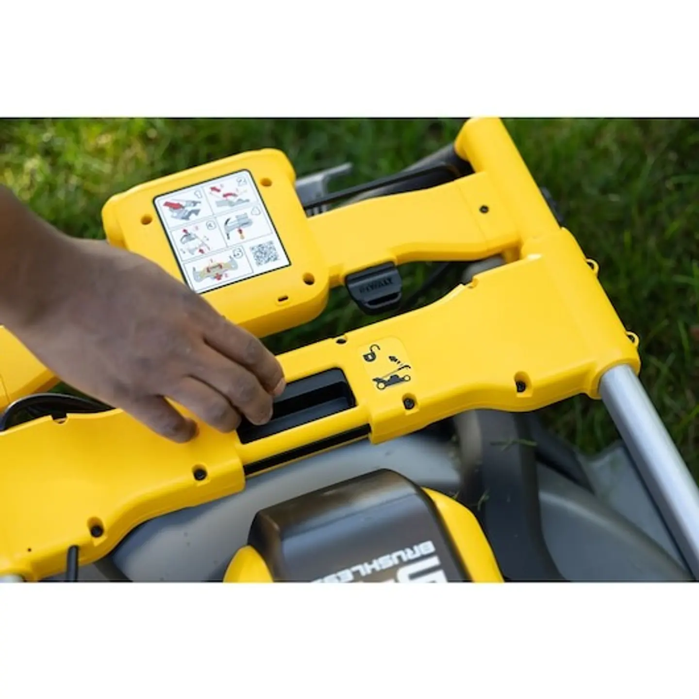 Corta-relvas automotora sem escovas XR FLEXVOLT 54V/18V 53cm sem carregador/bateria DEWALT  5