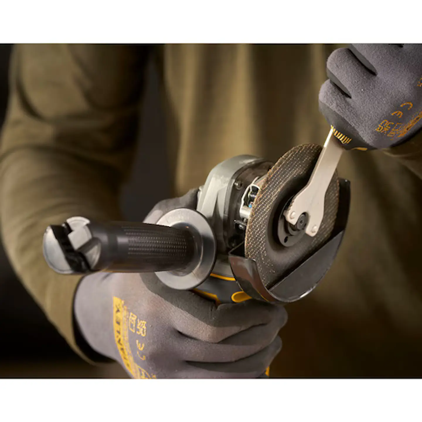 Rebarbadora V20 Li-Ion 18V 115mm Sem carregador/bateria STANLEY  6