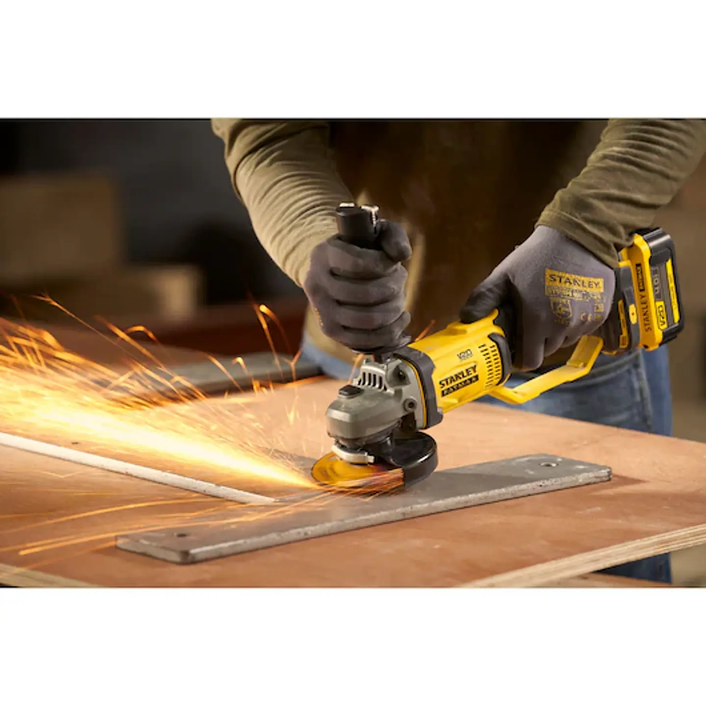 Rebarbadora V20 Li-Ion 18V 115mm Sem carregador/bateria STANLEY  12