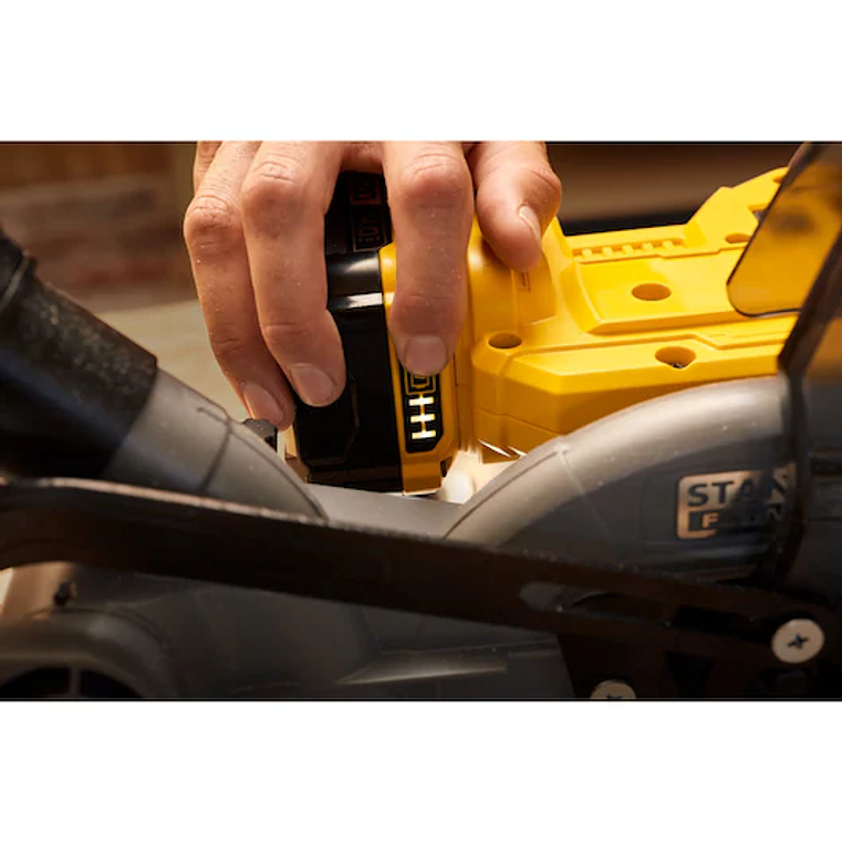 SERRA DE ESQUADRIA V20 LI-ION 18V Ø190 mm COM 1 BATERIA 4AH E CARREGADOR STANLEY  5